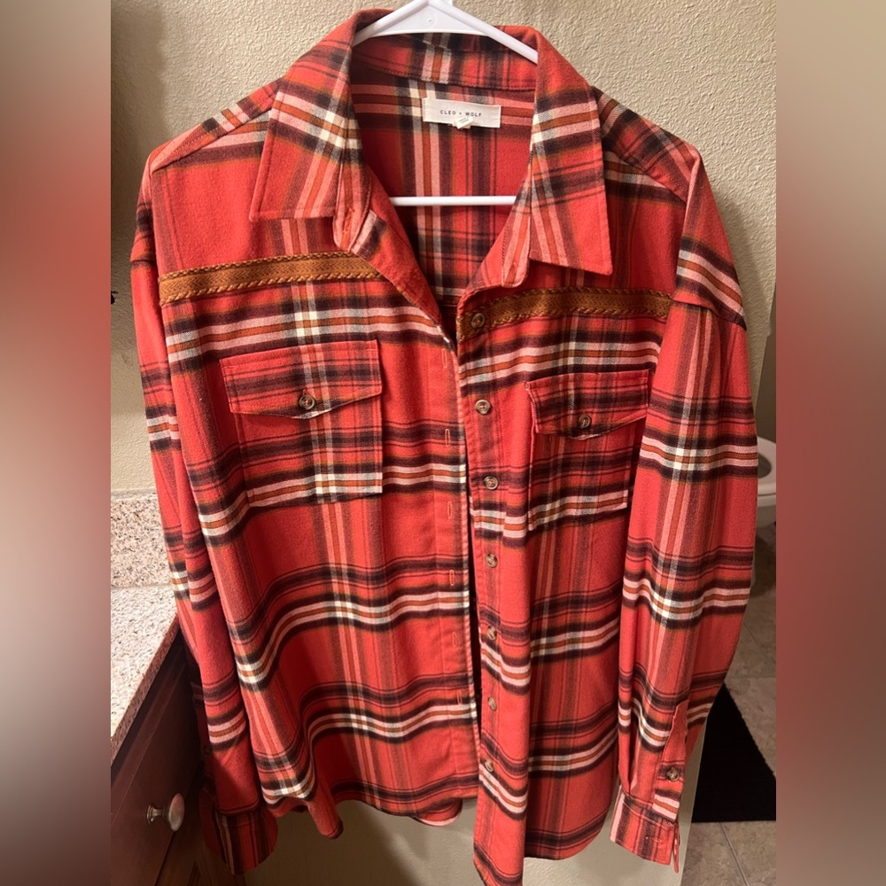 Cleo+Wolf cozy Flannel, orange, size medium,